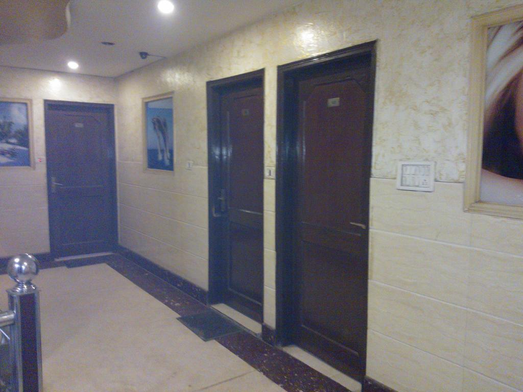 Hotel Hridey Inn New Delhi Exterior foto
