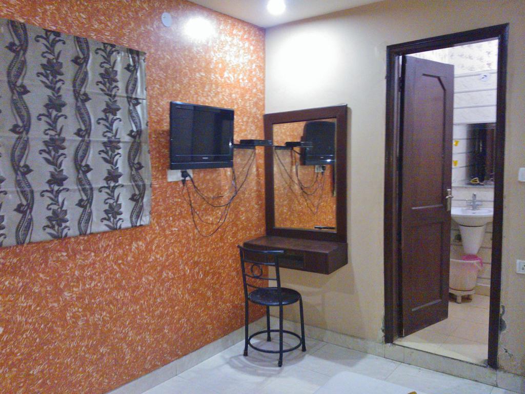 Hotel Hridey Inn New Delhi Exterior foto